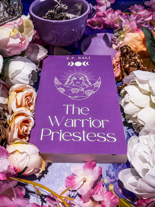 The Warrior Priestess (Warrior Midwife #2) Pastel Paperback